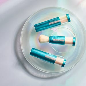 award winner POWDER FORMULA Sunforgettable® Total Protection® Brush-On Shield Glow SPF 50